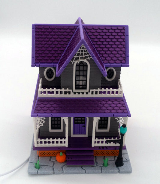 Spooky Haunted House Diorama & Night Light