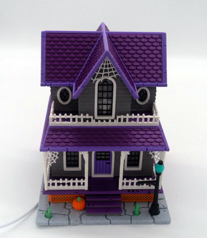 Spooky Haunted House Diorama & Night Light