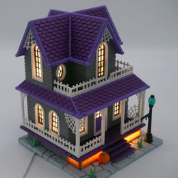 Spooky Haunted House Diorama & Night Light